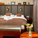 Hotel Golden Eagle 4*