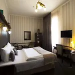 Golden Eagle Hotel 4*