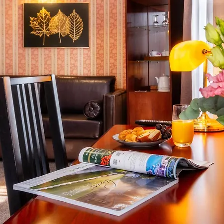 ホテル Golden Eagle