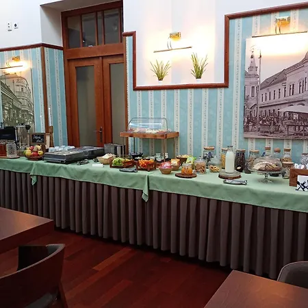 Golden Eagle Hotel Levice