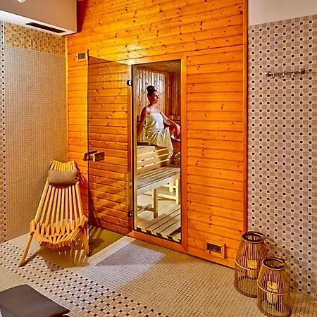Golden Eagle Hotel 4*