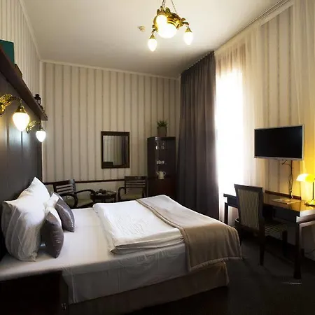 Golden Eagle Hotel 4*