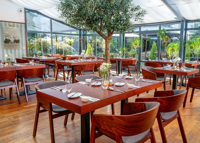 Hotel Golden Eagle 4*