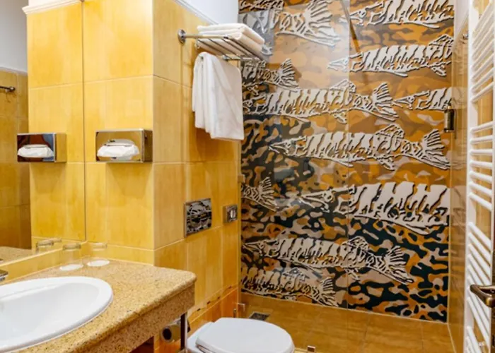 Golden Eagle Hotel Levice